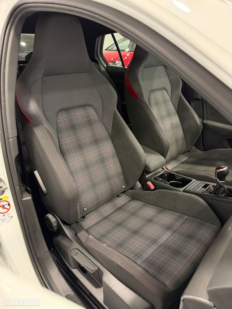 VW Golf 2.0 TSI OPF GTI - 17