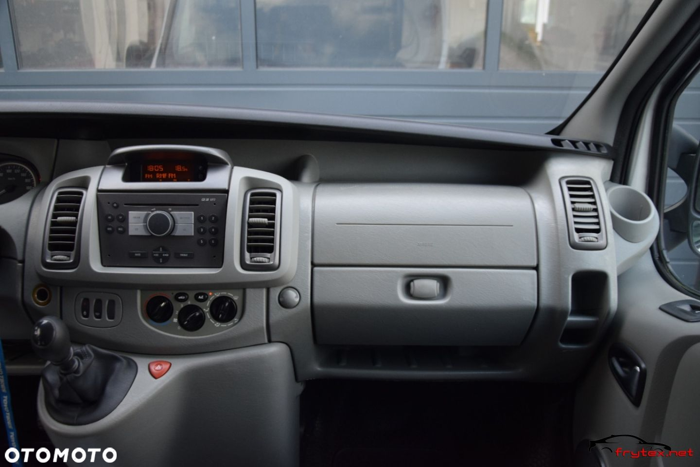 Opel Vivaro - 22