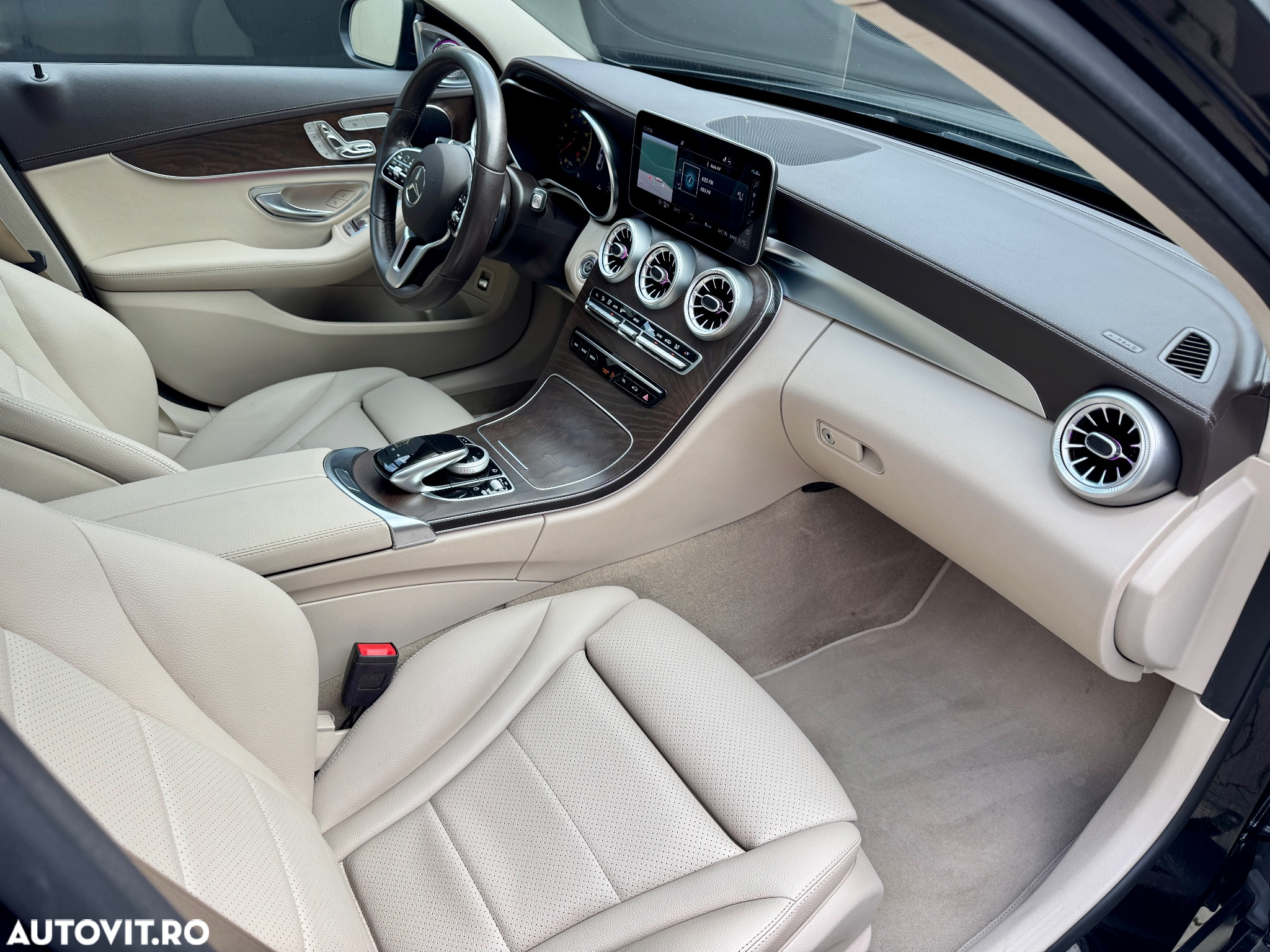 Mercedes-Benz C 200 d 9G-TRONIC AMG Line - 33