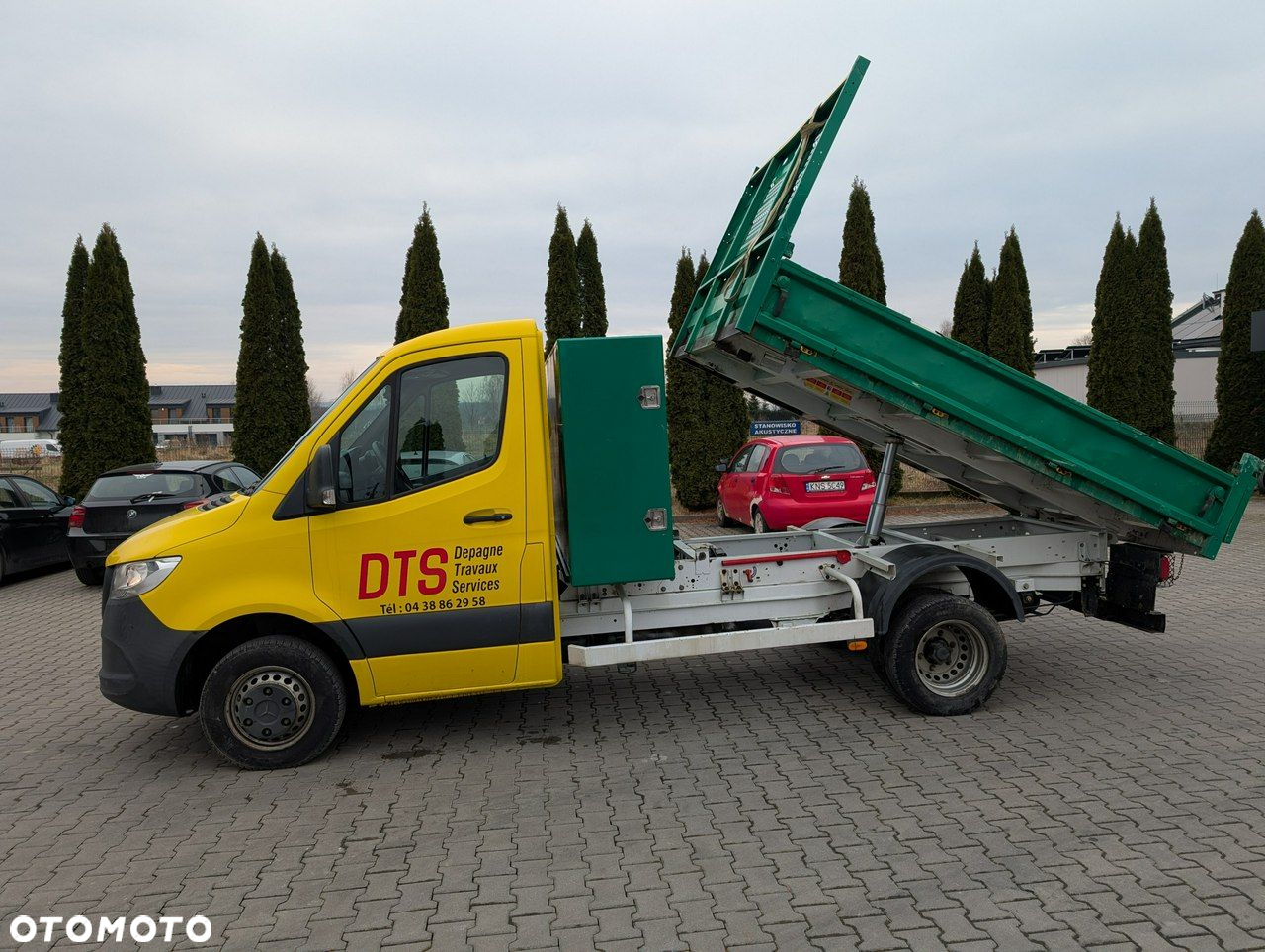 Mercedes-Benz Sprinter - 2