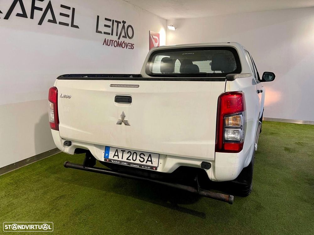 Mitsubishi L200 2.3 DI-D Strakar CD Intense 4WD - 8