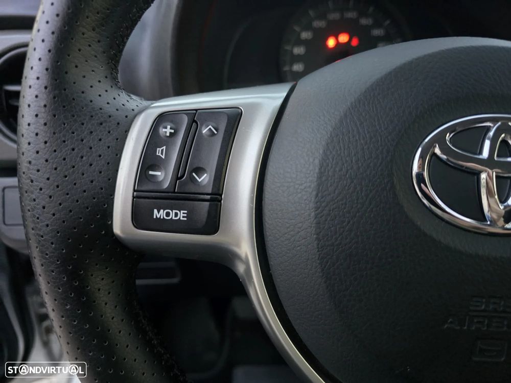 Toyota Yaris 1.0 VVT-i Comfort+P.Style - 22