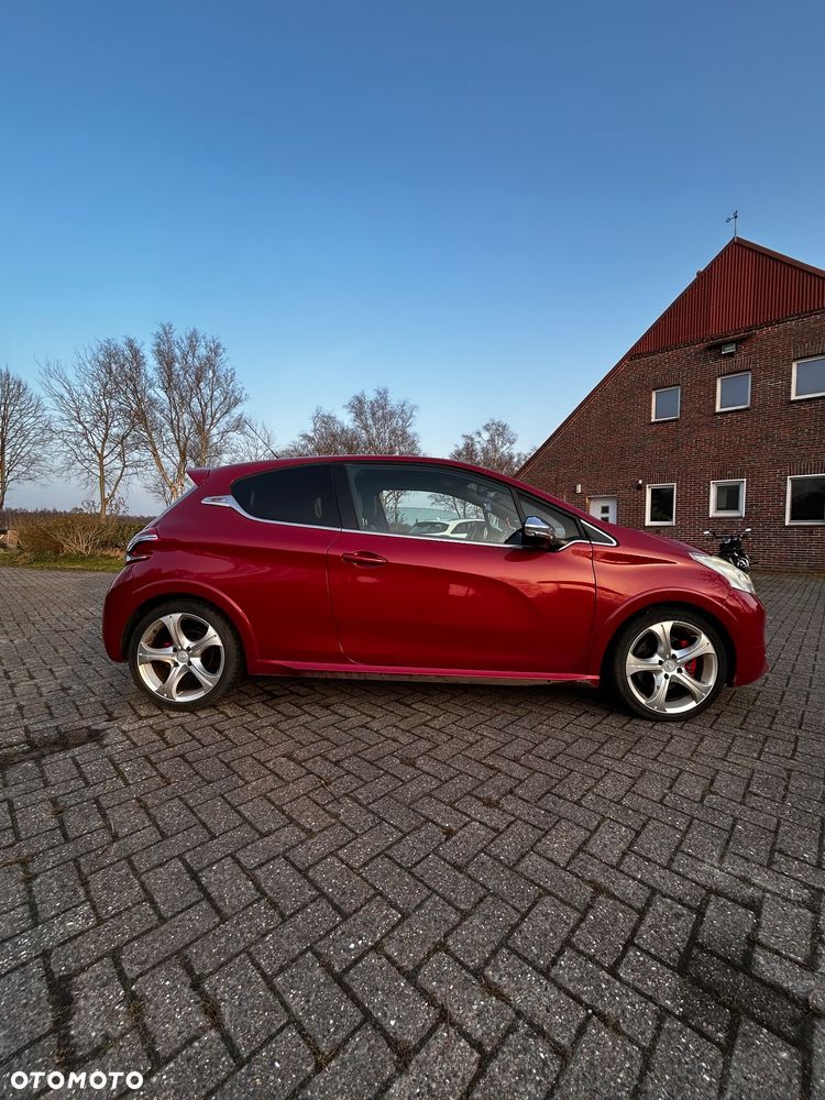 Peugeot 208 GTI 200 THP - 6