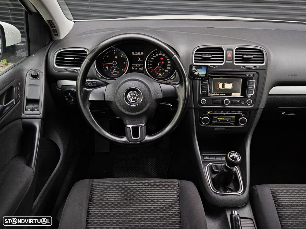 VW Golf 1.6 TDi Confortline - 16