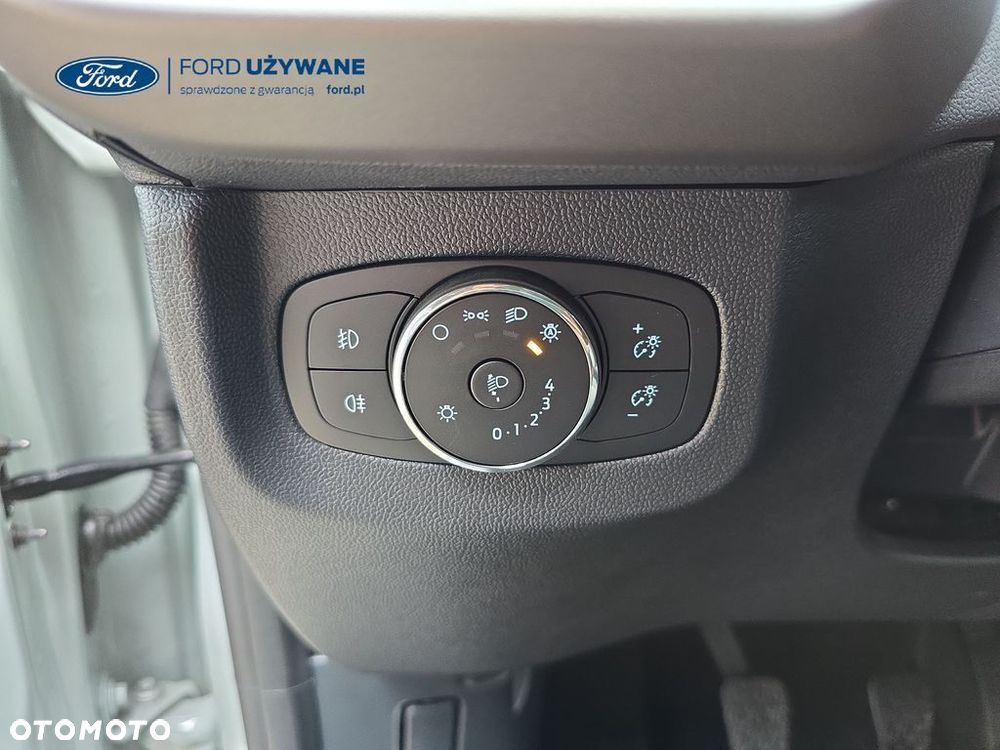 Ford Tourneo Courier - 22