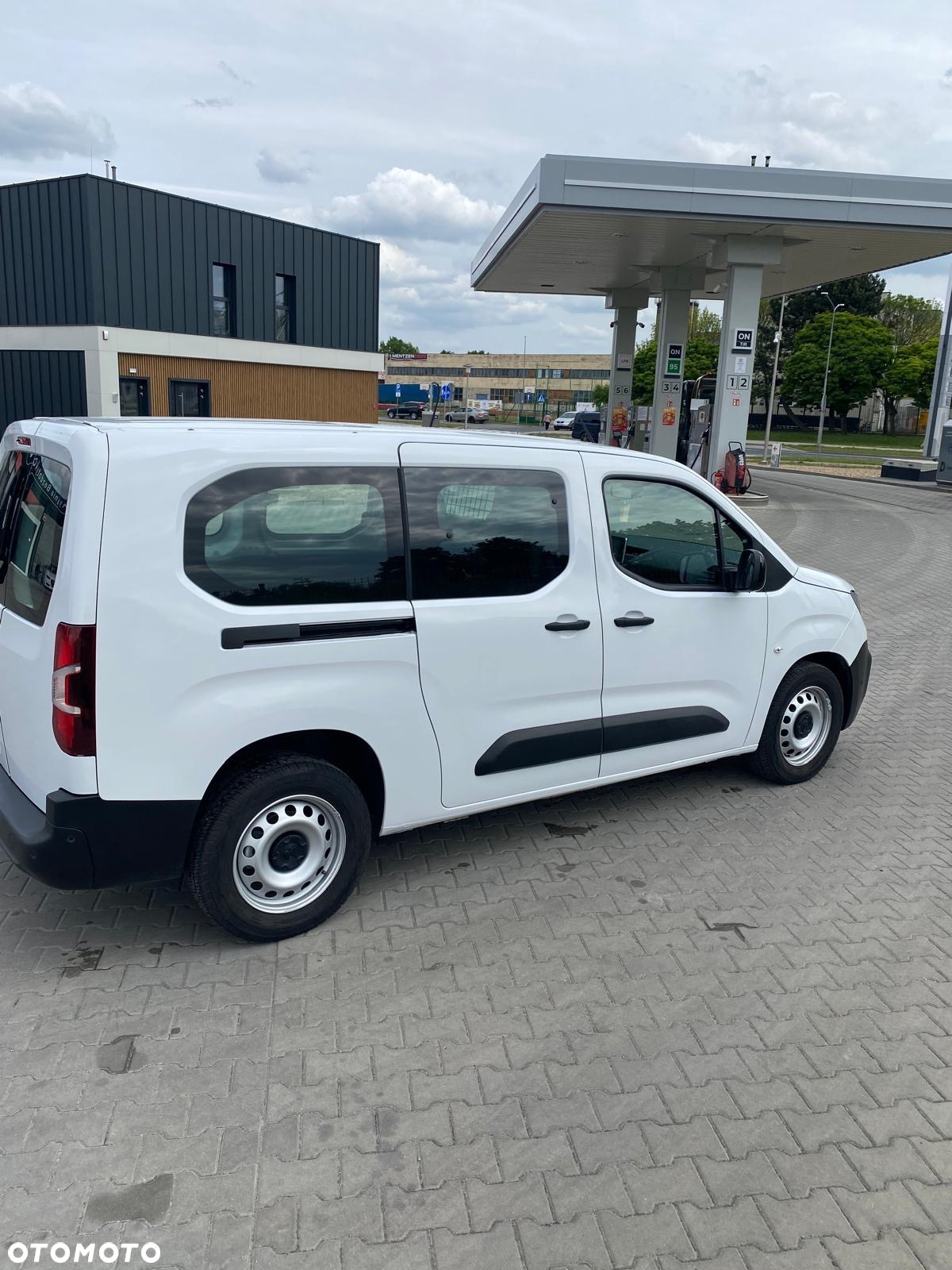 Peugeot Partner - 11