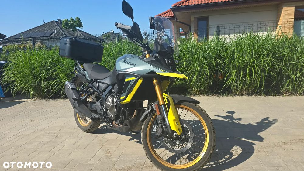 Suzuki V-STROM - 4