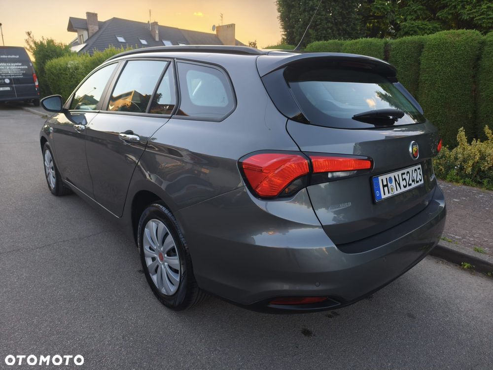 Fiat Tipo 1.4 T-Jet 16v Easy - 5