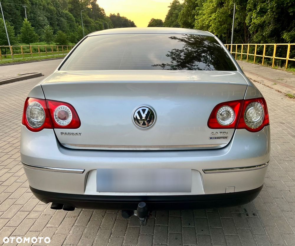 Volkswagen Passat 2.0 TDI 4Mot Comfortline - 2