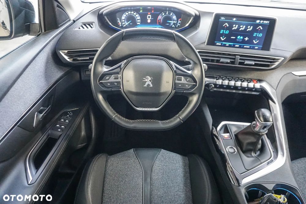 Peugeot 3008 1.2 PureTech Allure Pack S&S - 34