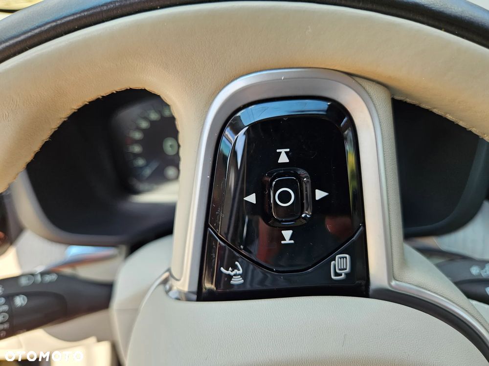 Volvo XC 60 D3 SCR Inscription - 19
