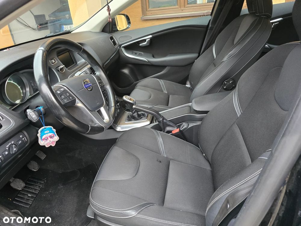 Volvo V40 D2 Momentum - 11