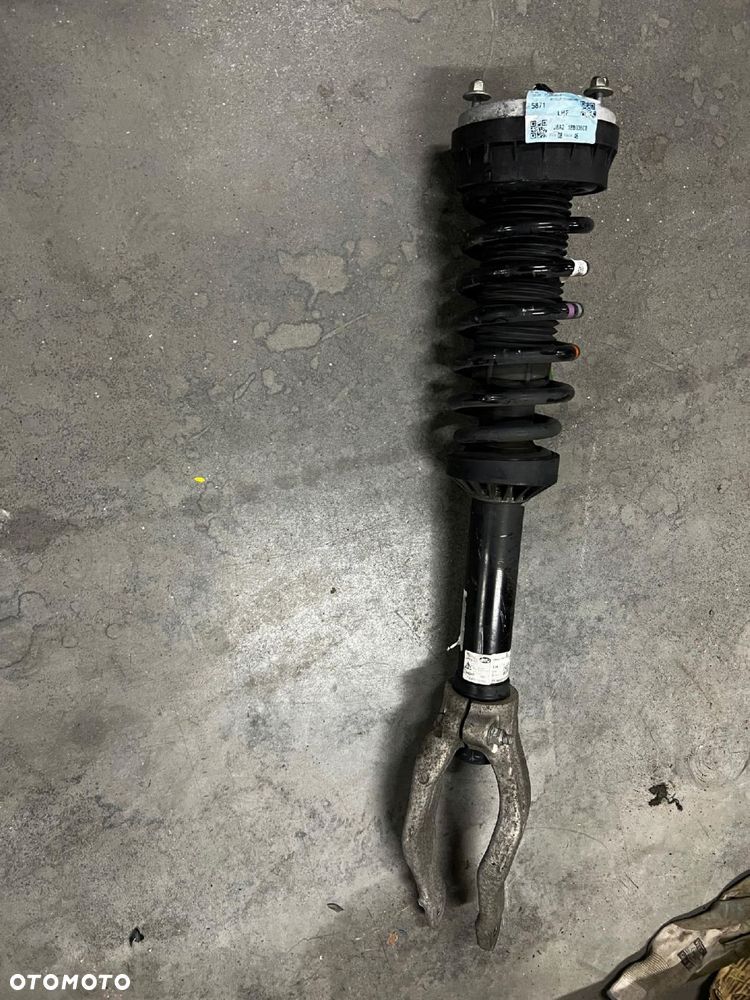 AMORTYZATOR PNEUMATYCZNY PRZÓD LEWY RANGE ROVER VELAR L560 2.0i BENZYNA