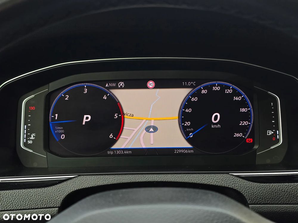 Volkswagen Passat 2.0 TDI Elegance DSG - 12