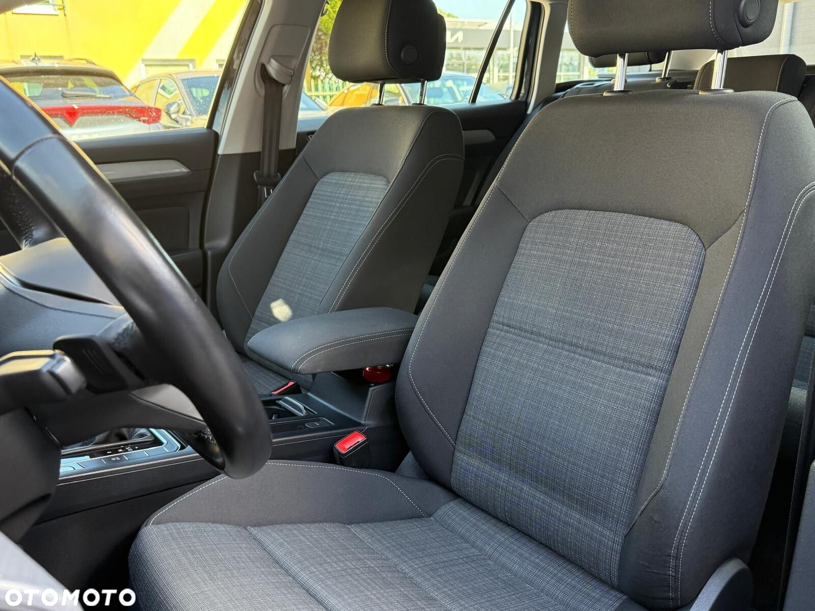 Volkswagen Passat - 20