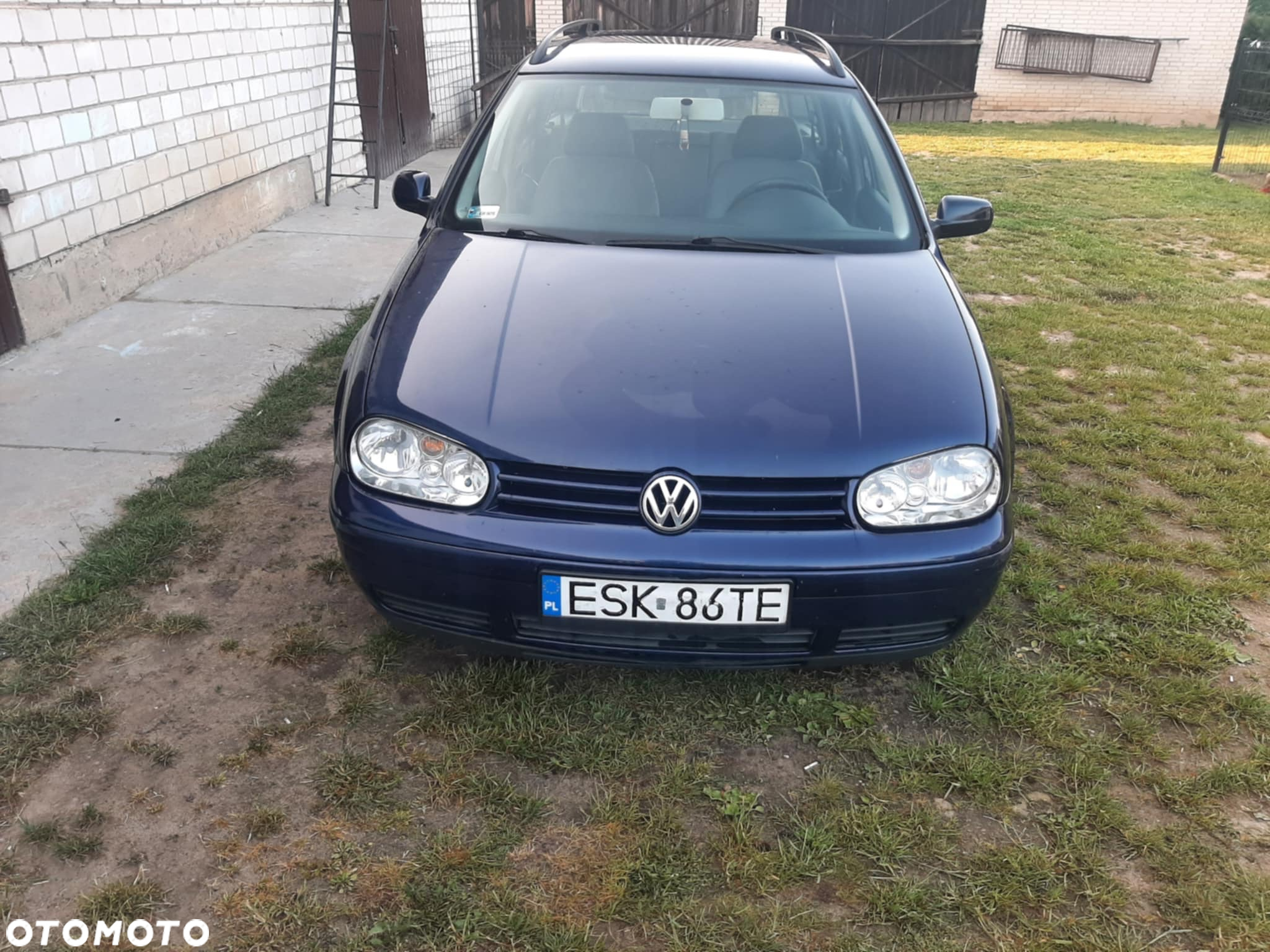 Volkswagen Golf - 2