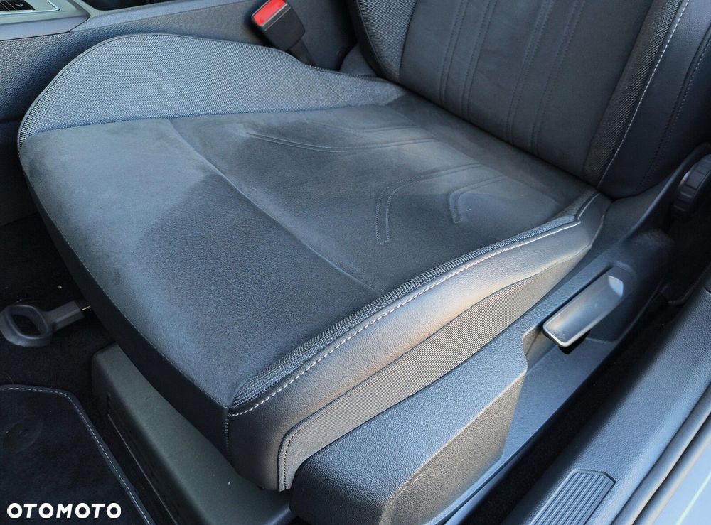 Volkswagen Golf Variant - 13