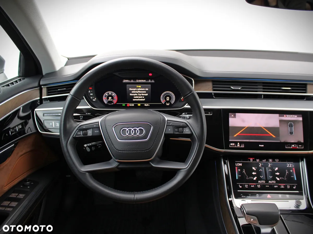 Audi A8 - 10