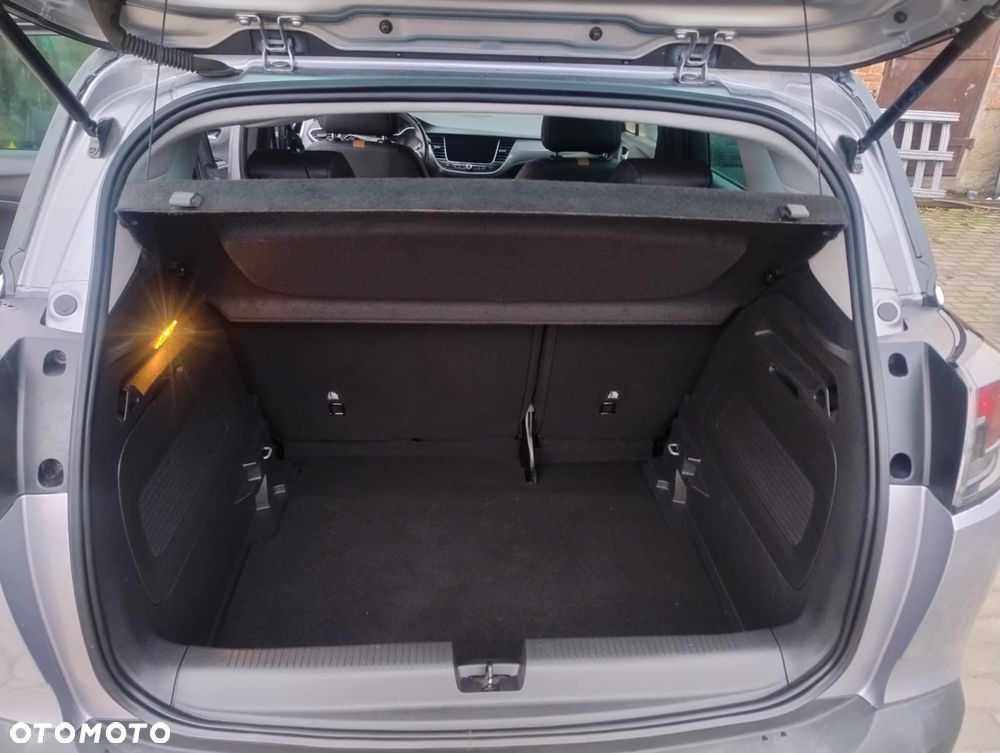 Opel Crossland X - 11