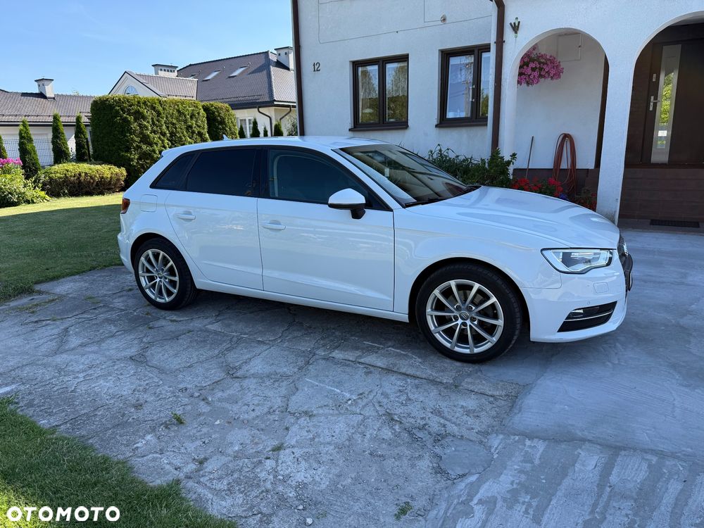 Audi A3 Sportback 1.6 TDI - 4