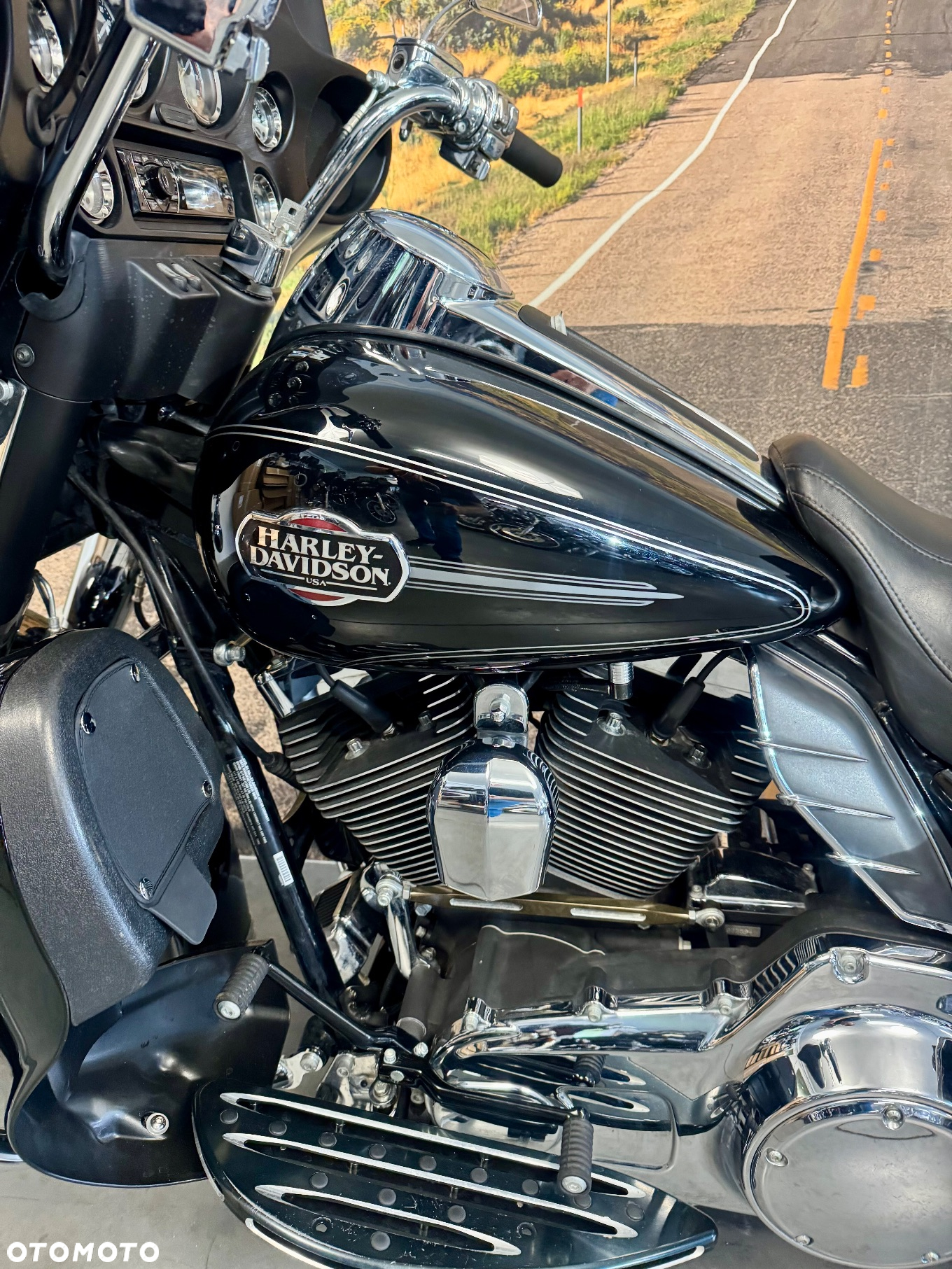 Harley-Davidson Touring Electra Glide - 11