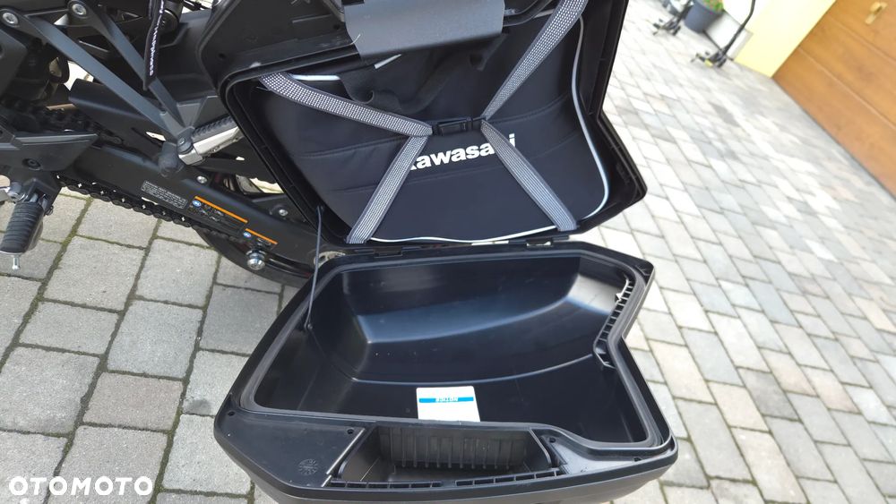 Kawasaki Ninja 1000 SX - 31