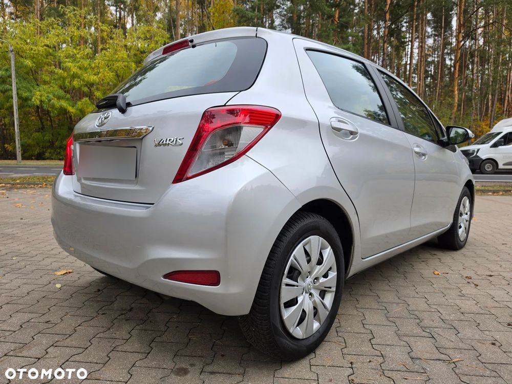 Toyota Yaris - 16