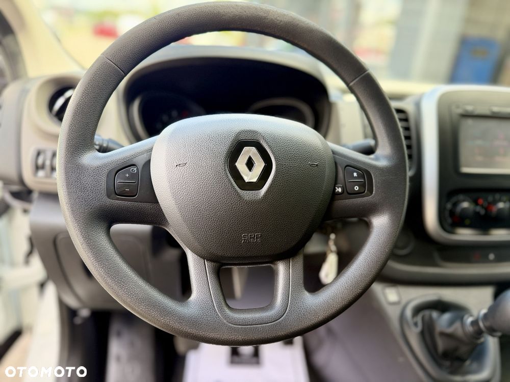 Renault Trafic - 13