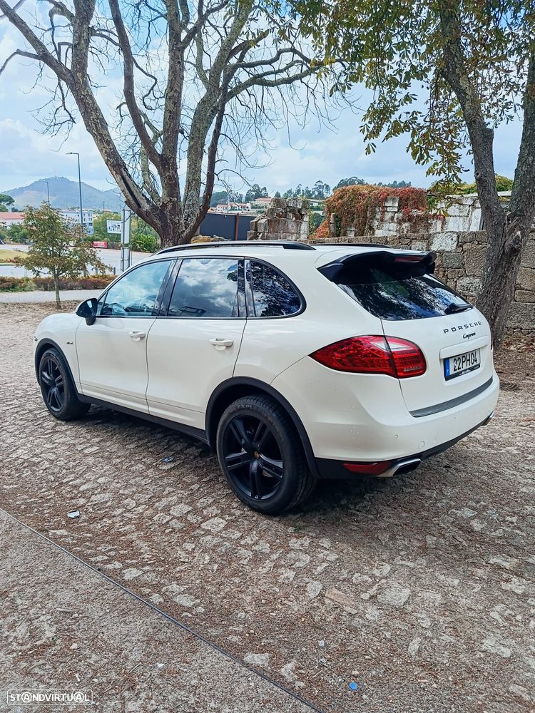 Porsche Cayenne Tiptronic S - 9