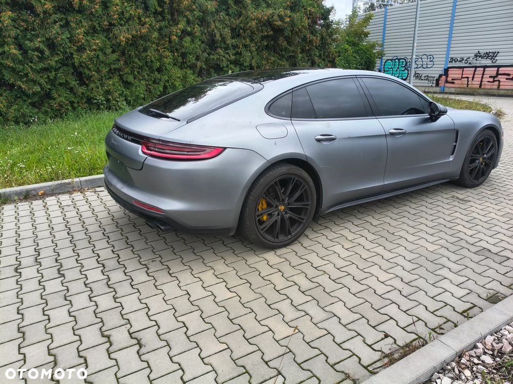 Porsche Panamera 4 - 4