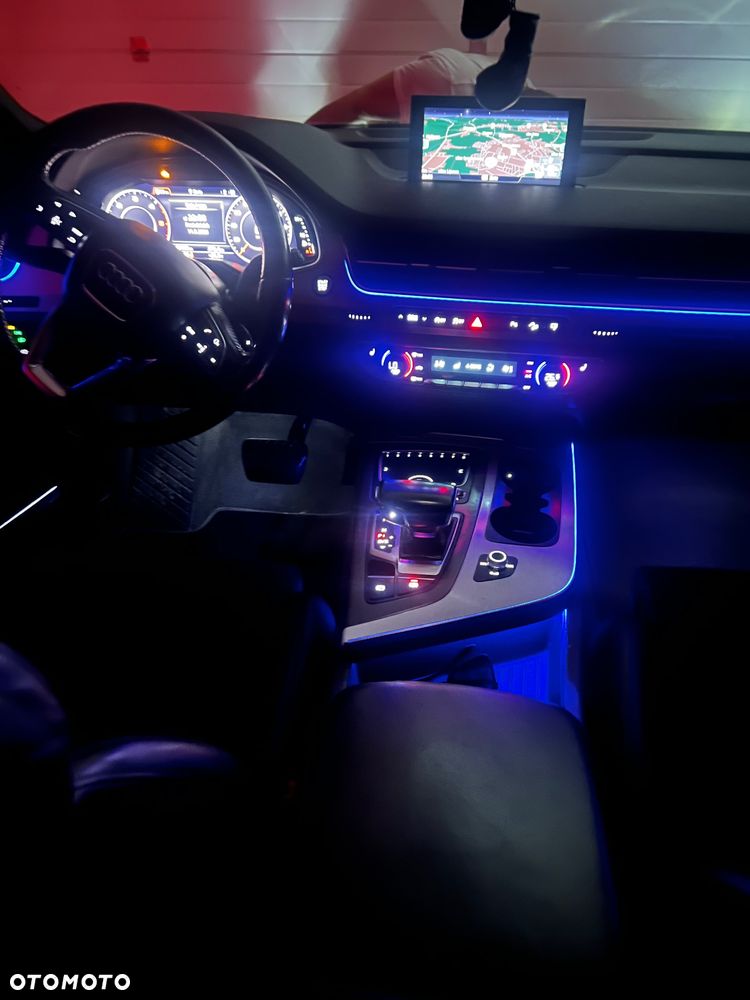 Audi Q7 - 11