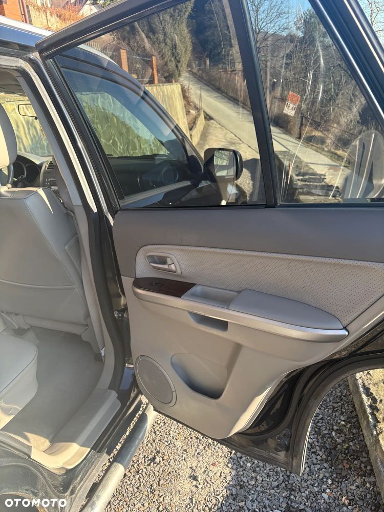 Suzuki Grand Vitara 2.0 Comfort - 8