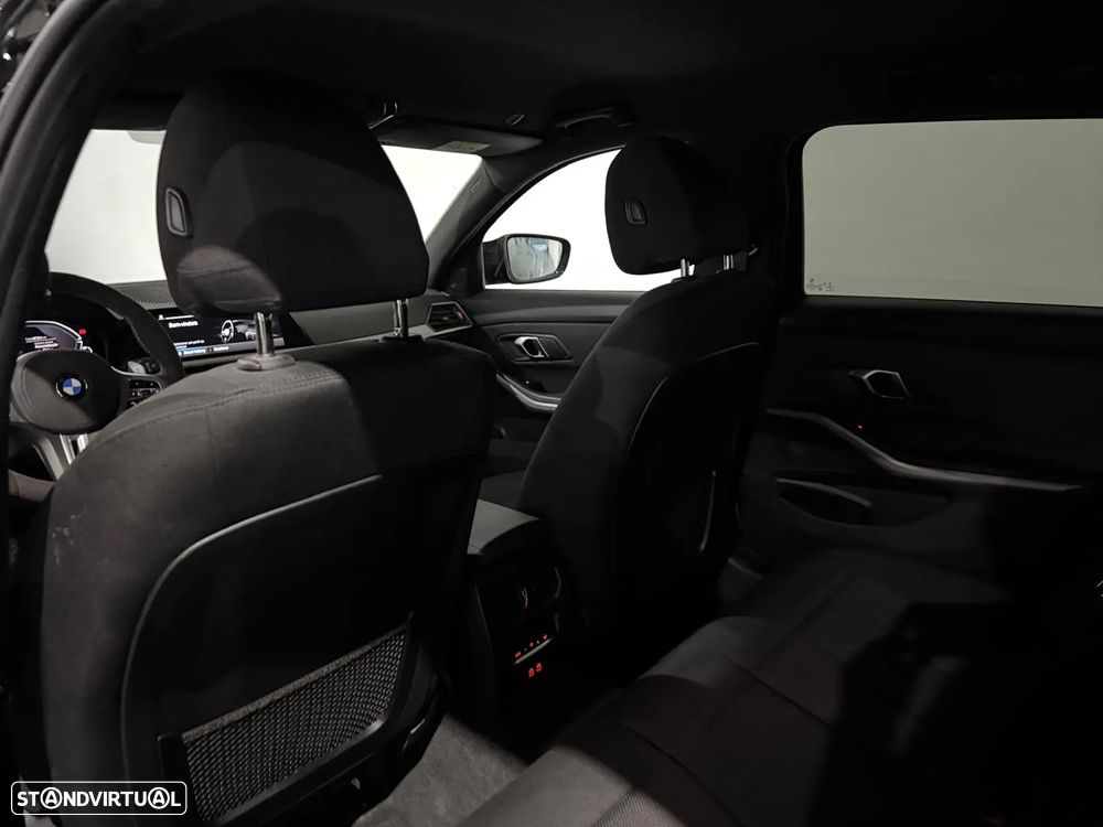 BMW 330 e Pack M Auto - 12