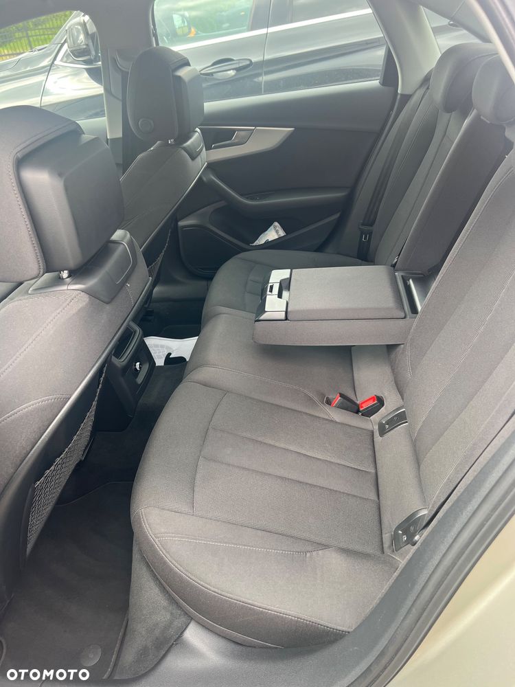 Audi A4 Limousine 2.0 TDI S tronic quattro - 14