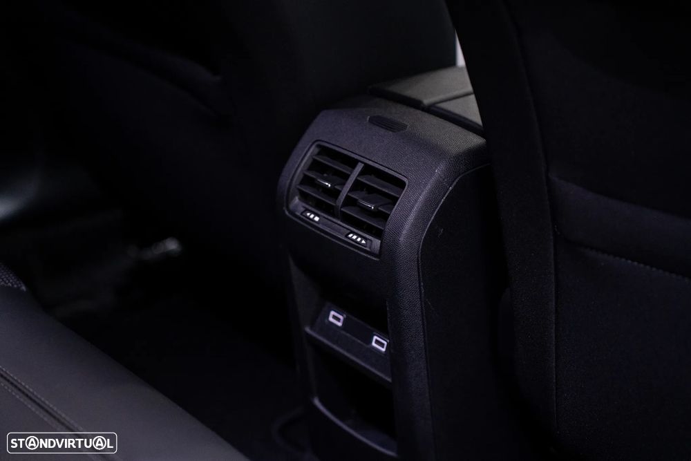 Peugeot 308 1.2 PureTech Allure - 21