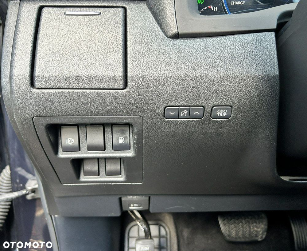 Lexus RX - 14