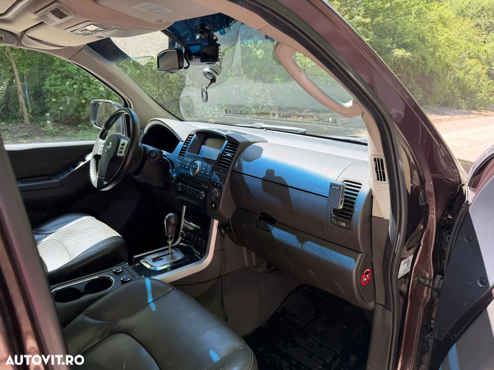 Nissan Pathfinder 2.5 dCi DPF All Mode 4X4 SE Aut. - 11