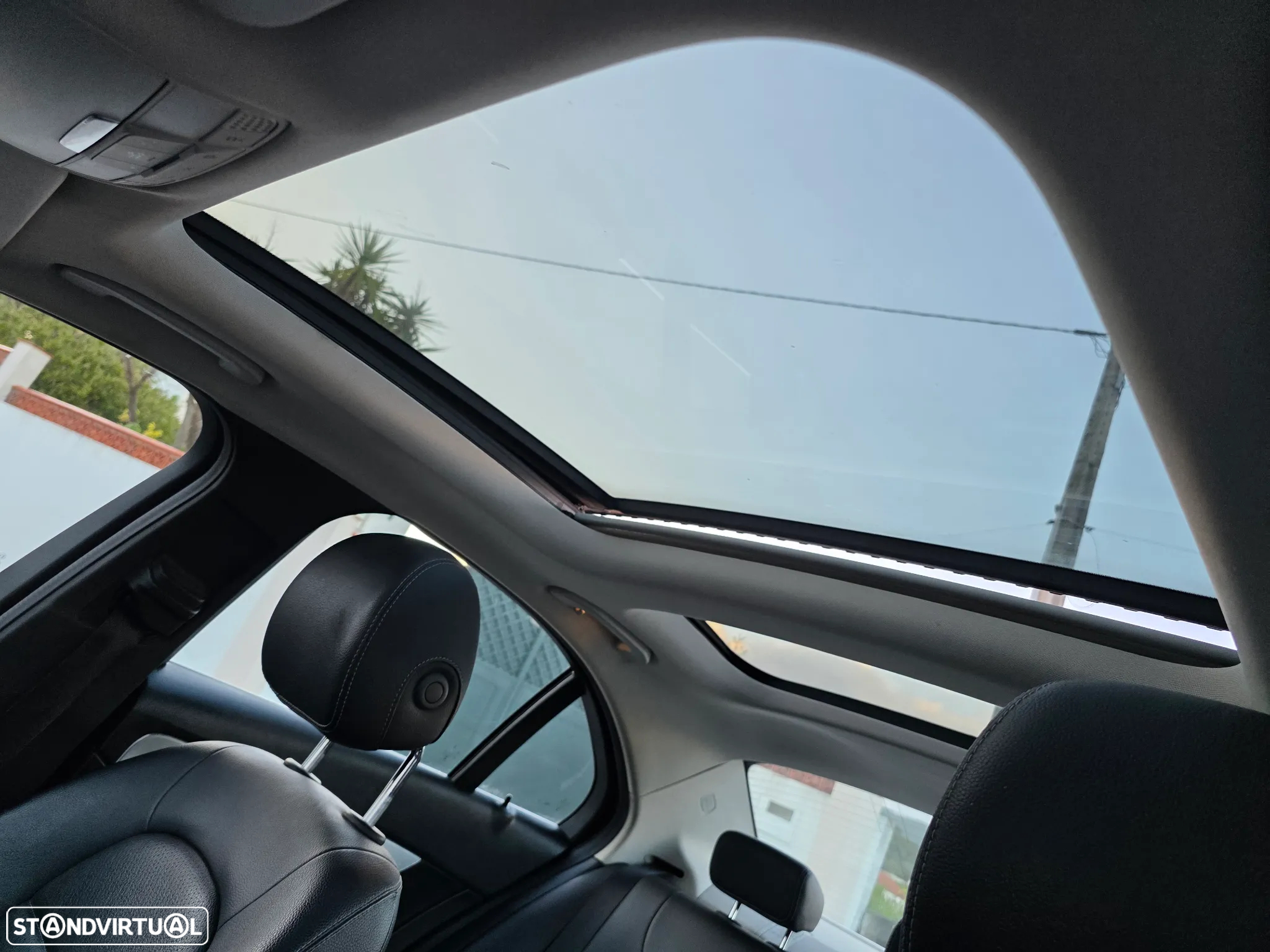 Mercedes-Benz C 350 e - 28