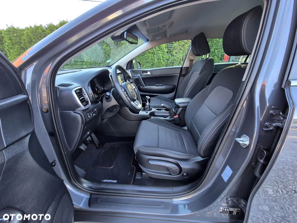 Kia Sportage 1.6 GDI 2WD Black Edition - 24