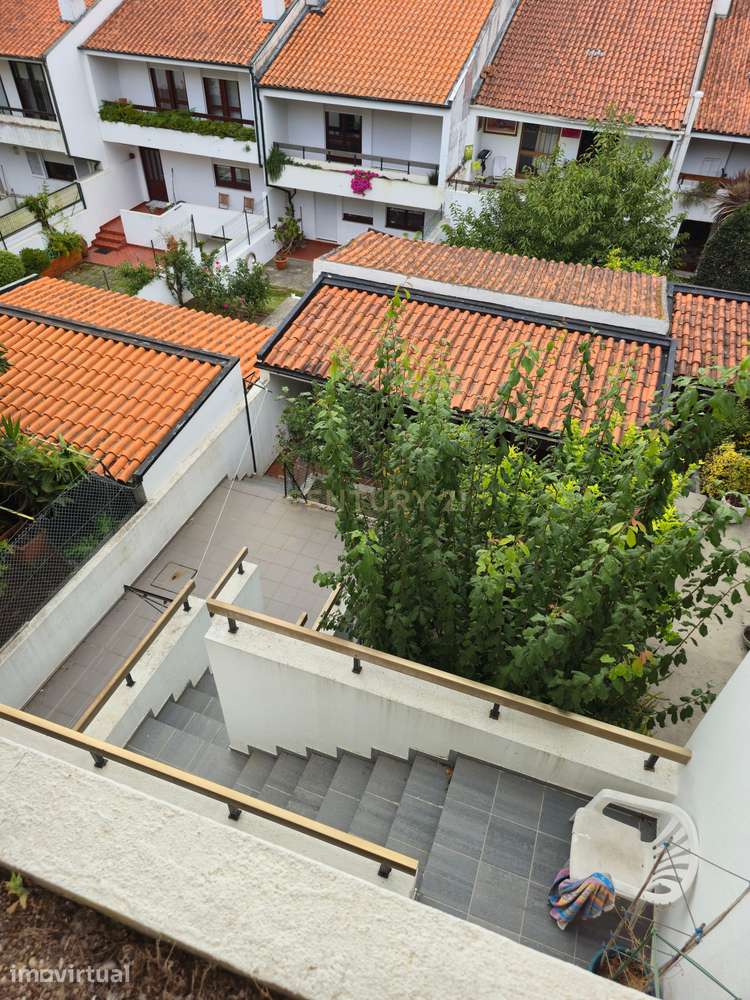 Espaçosa Moradia T4 em Vila Nova de Gaia - Grande imagem: 5/15