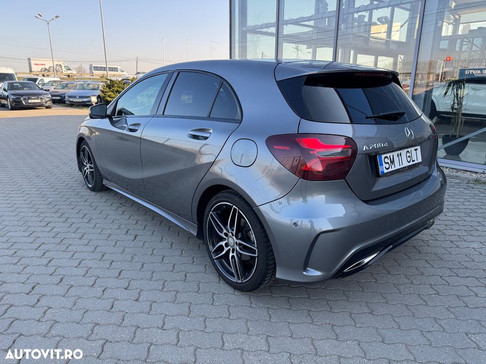 Mercedes-Benz A 200 d 7G-DCT AMG Line - 6