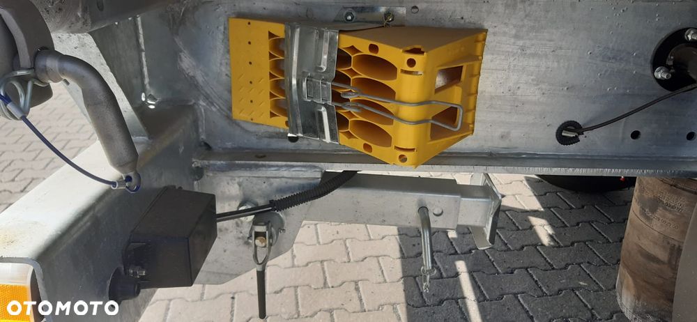 Humbaur Przyczepa Humbaur, 3-stronny kipper - 17