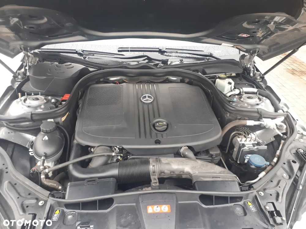 Mercedes-Benz Klasa E 220 CDI Automatik Avantgarde - 25