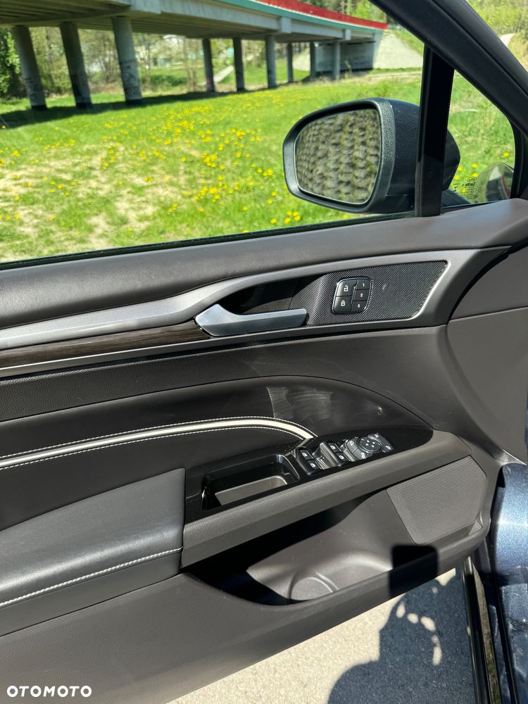 Ford Mondeo SW - 25