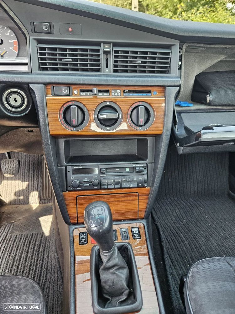 Mercedes-Benz A 190 - 36