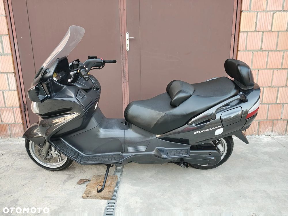 Suzuki Burgman - 12