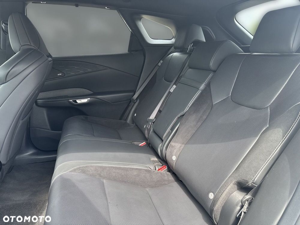 Lexus RX - 21