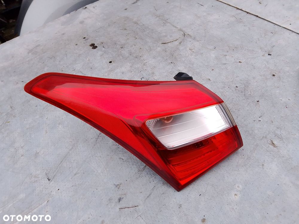 lampa lewa tył hyundai i30 ii hb 92401-a50 - 1