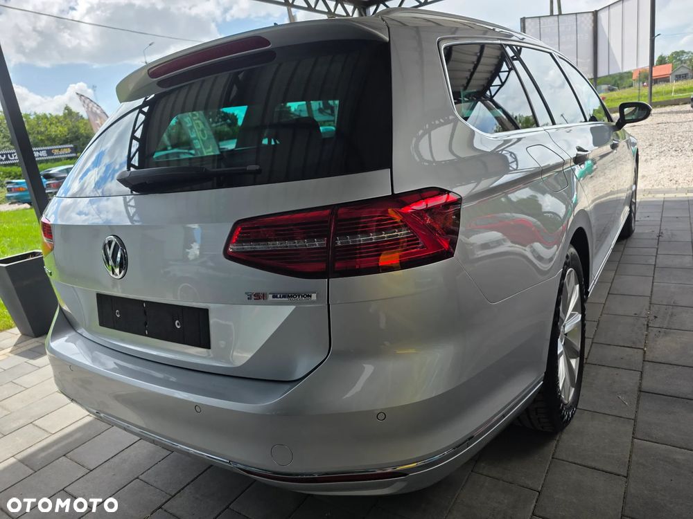 Volkswagen Passat - 15