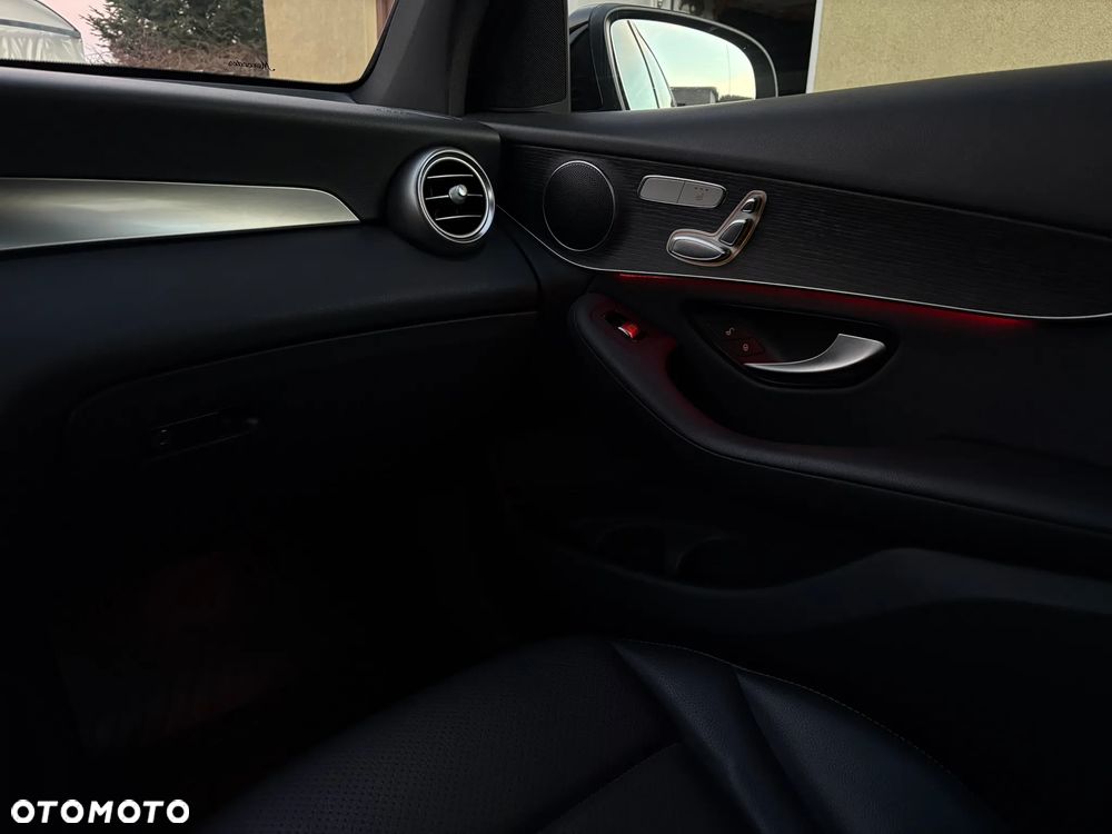 Mercedes-Benz GLC 300 4Matic 9G-TRONIC - 7
